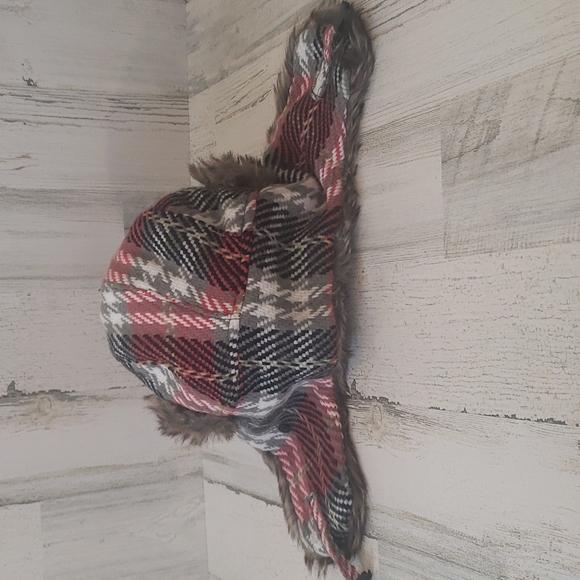 Faux fur tweed plaid trapper hat quilt lined inside, red gray black white green - Picture 3 of 5